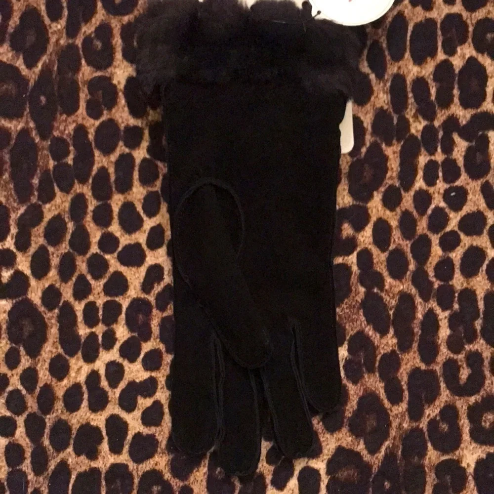 Brand New Koolaburra by UGG Water Resistant Black Suede Gloves